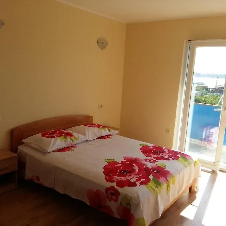 Ferienhaus Paula Appartement Podstrana