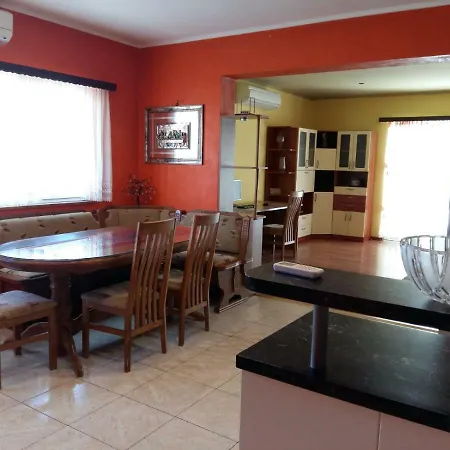 Ferienhaus Paula * Podstrana