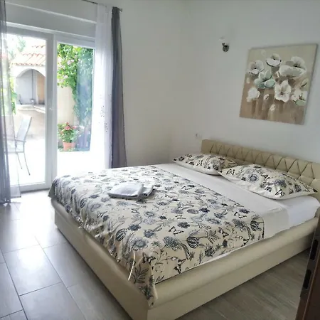 Appartement Ferienhaus Paula Podstrana