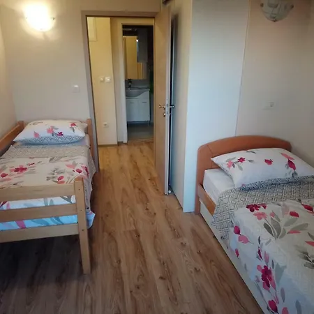 Ferienhaus Paula * Podstrana